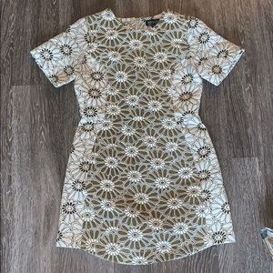 Topshop - Super flattering 70s-vibe dress